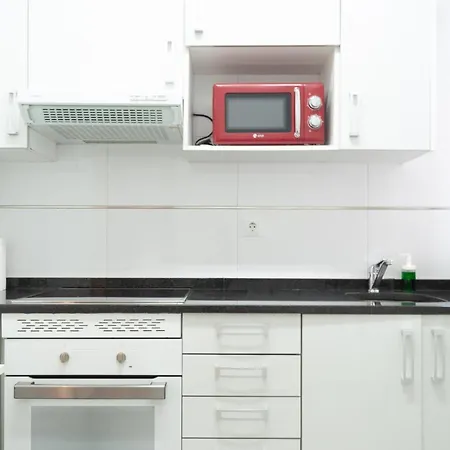 Av Pelayo Apartment *