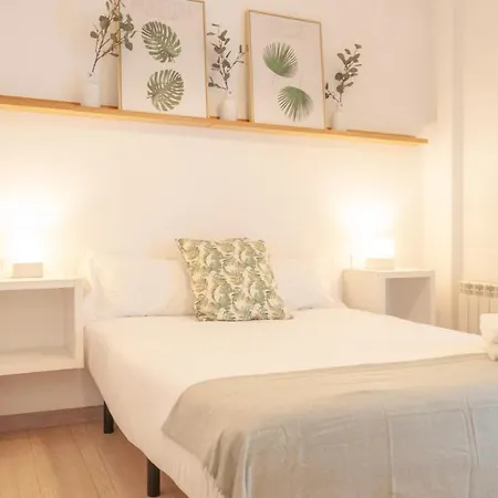 Av Pelayo Apartment